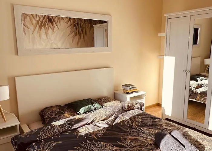 Green Stone Apartment II